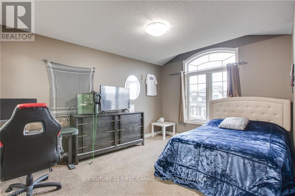 3380 Jinnie's Way, London South, Ontario  N6L 0B8 - Photo 16 - X12207617