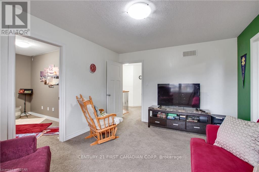 3380 Jinnie's Way, London South, Ontario  N6L 0B8 - Photo 19 - X12207617