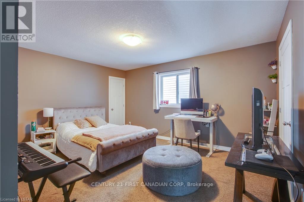 3380 Jinnie's Way, London South, Ontario  N6L 0B8 - Photo 21 - X12207617
