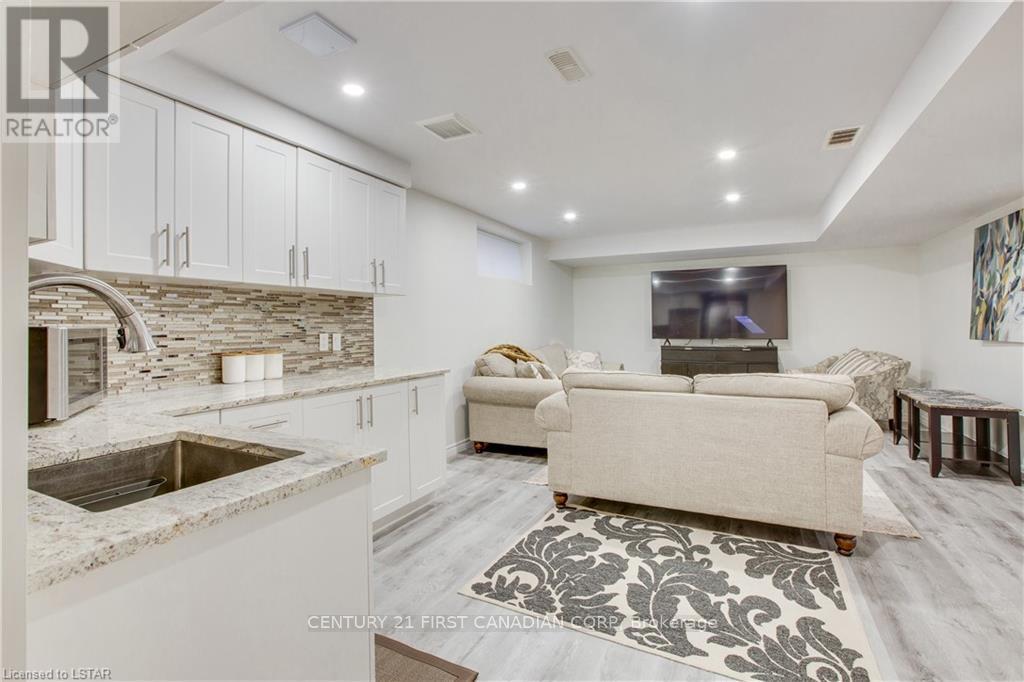 3380 Jinnie's Way, London South, Ontario  N6L 0B8 - Photo 37 - X12207617