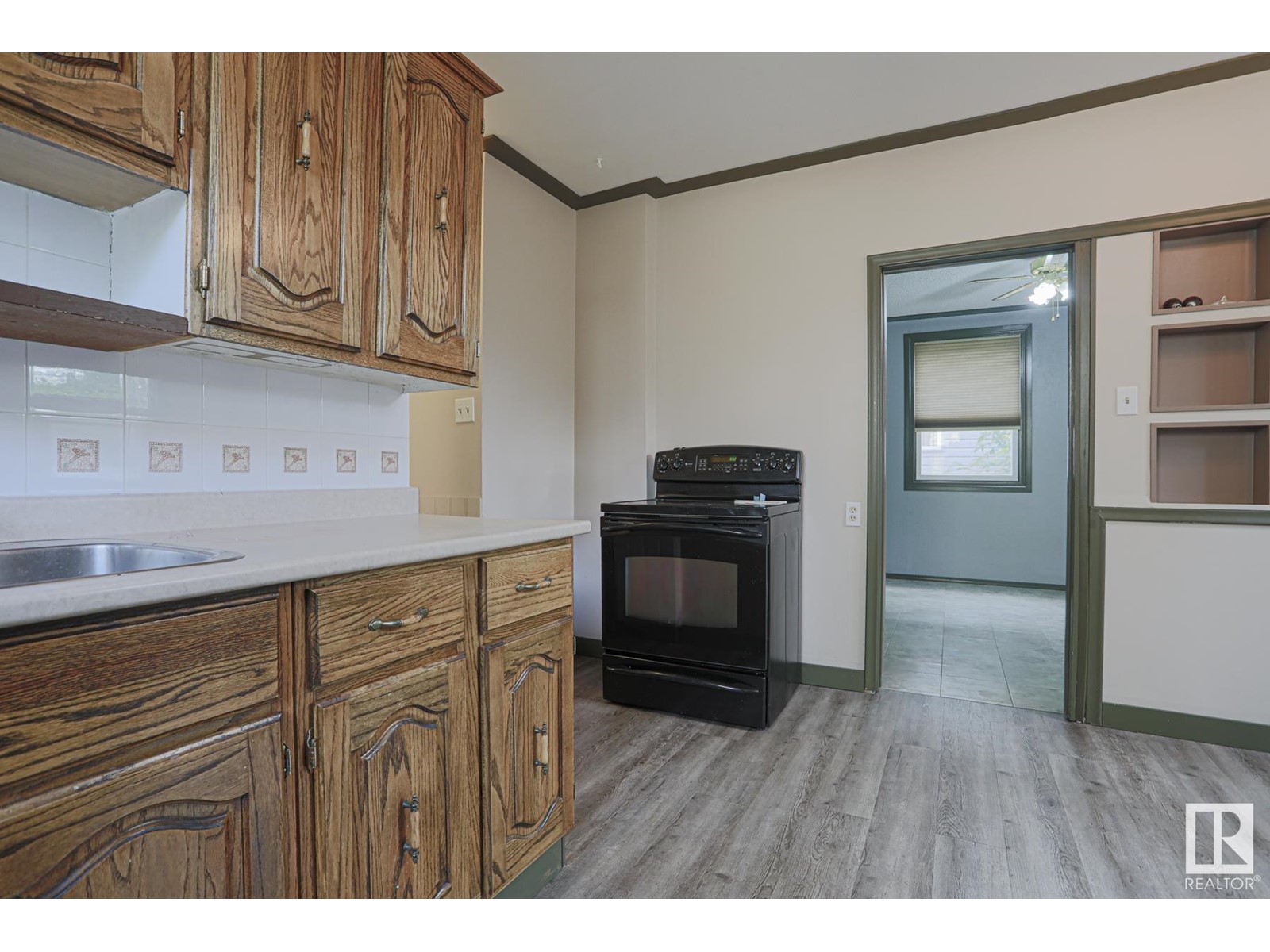 12822 70 St Nw, Edmonton, Alberta  T5C 0J8 - Photo 6 - E4441335