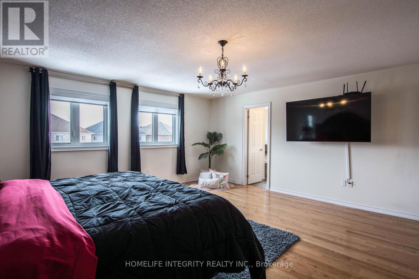 9 Academy Avenue, Wasaga Beach, Ontario  L9Z 1J4 - Photo 17 - S11993866