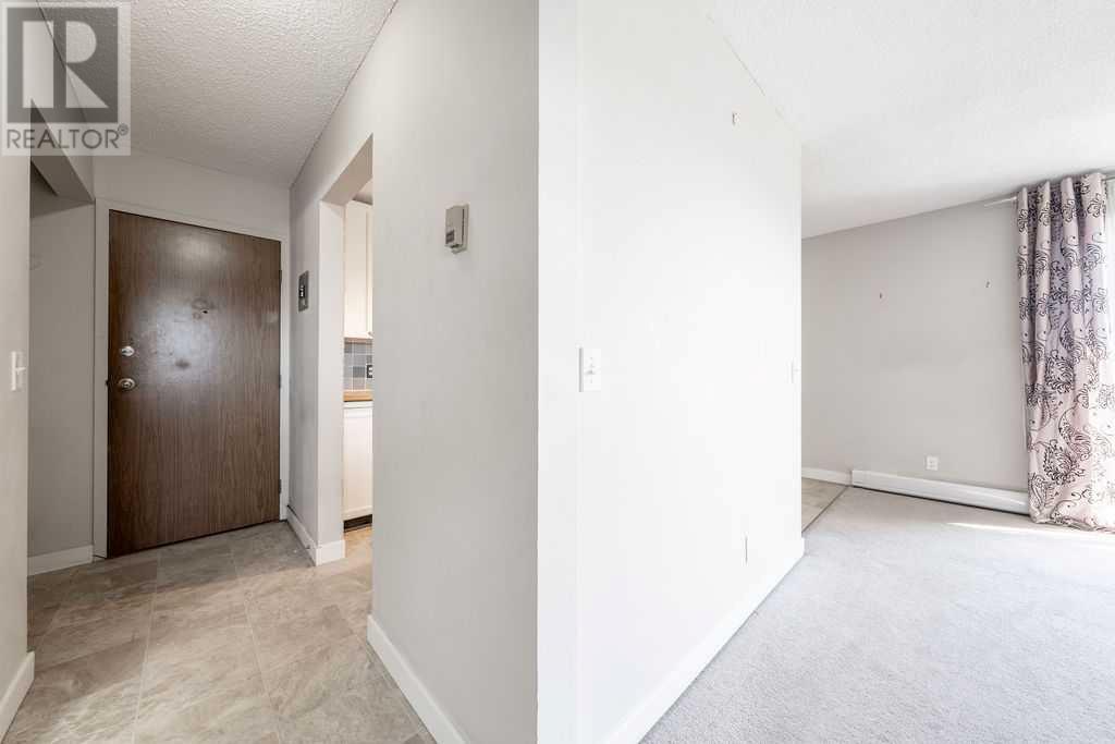Property at 8, 232 Sabrina Way SW image 2