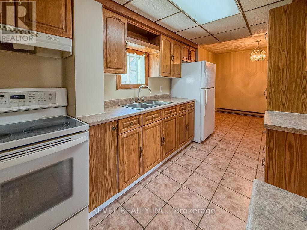 23-25 Aura Lake Street, Timmins (Sch - Main Area), Ontario  P0N 1G0 - Photo 11 - T12207608