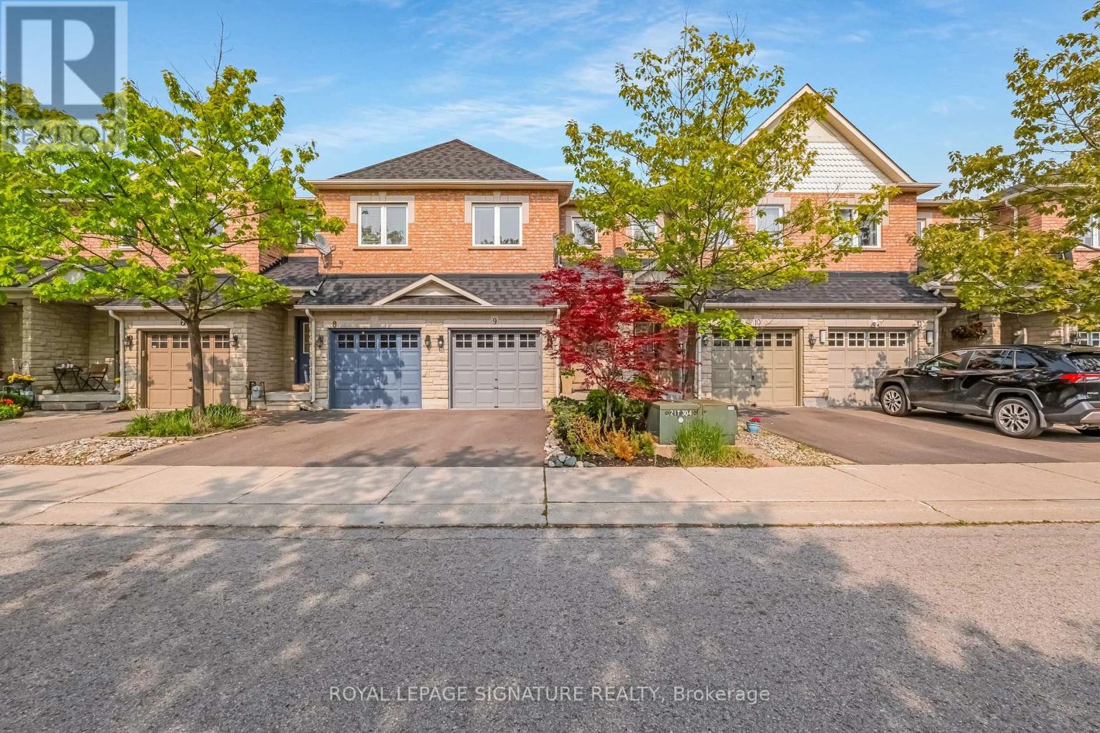 9 - 56 North Lake Road, Richmond Hill, Ontario  L4E 0G5 - Photo 2 - N12207231