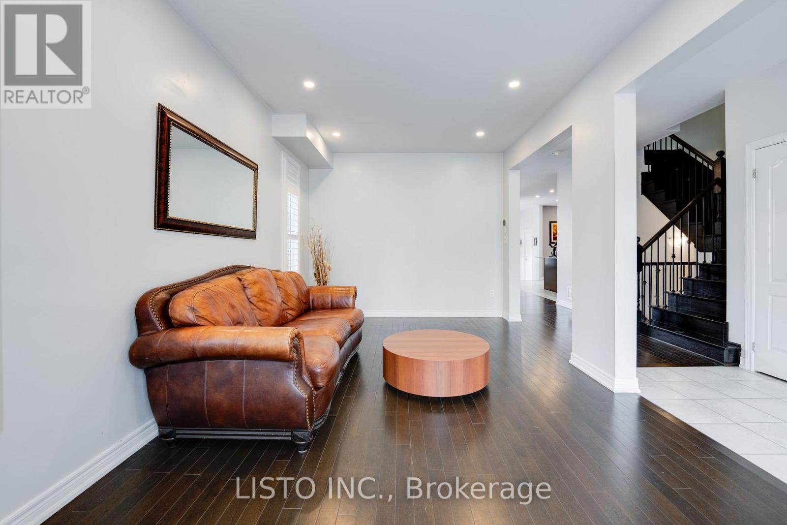 14 Sunnyside Hill Road, Markham, Ontario  L6B 0X4 - Photo 6 - N12207275