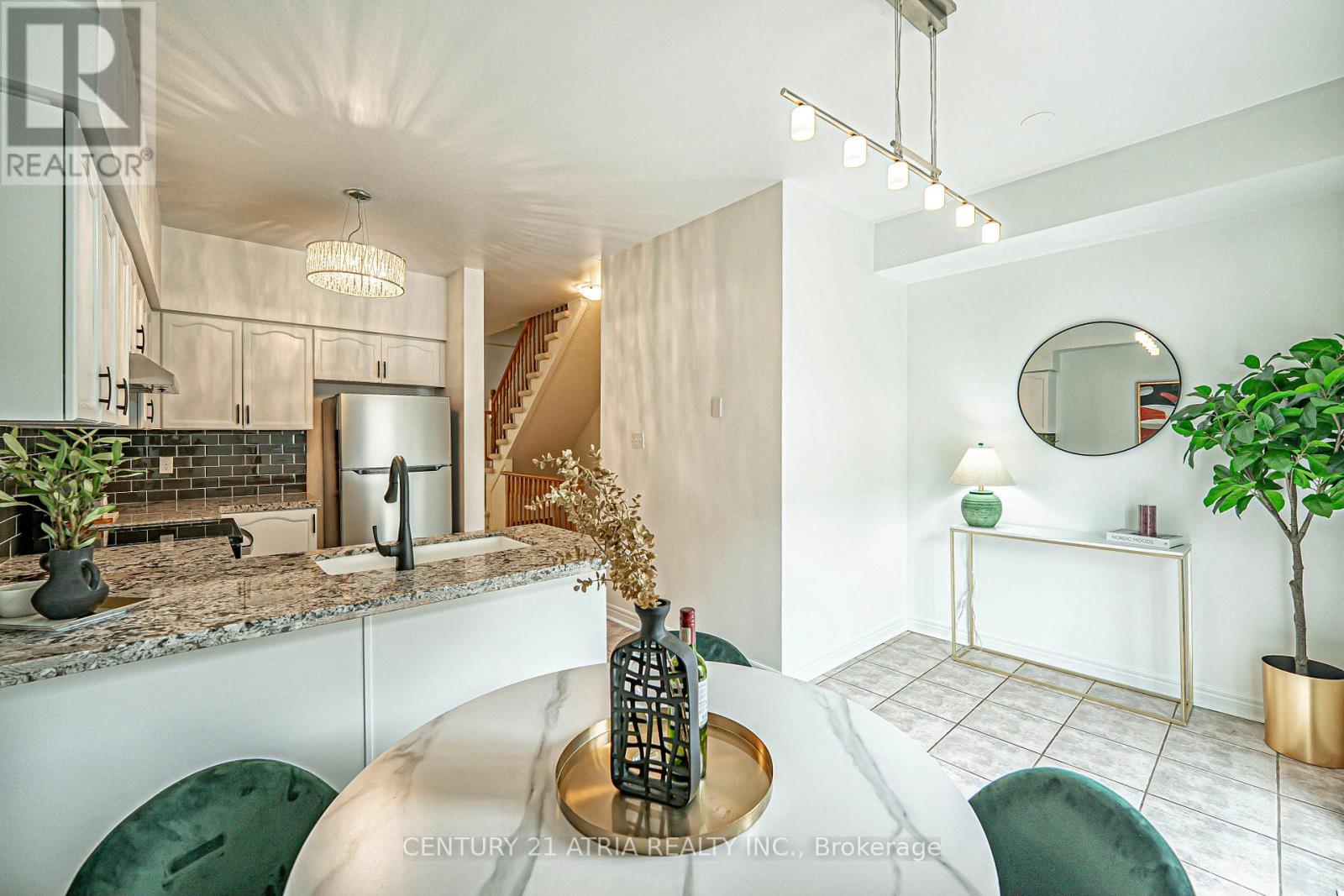 91 - 23 Observatory Lane, Richmond Hill, Ontario  L4C 0M7 - Photo 16 - N12207337