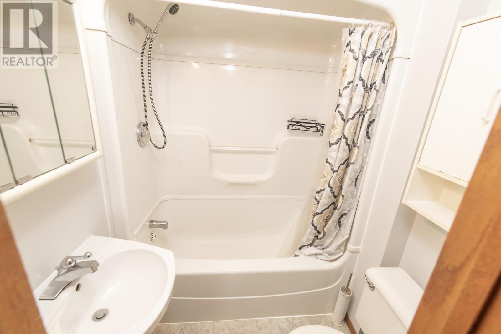 348 Archibald St N, Thunder Bay, Ontario  P7C 3Y5 - Photo 15 - TB251041