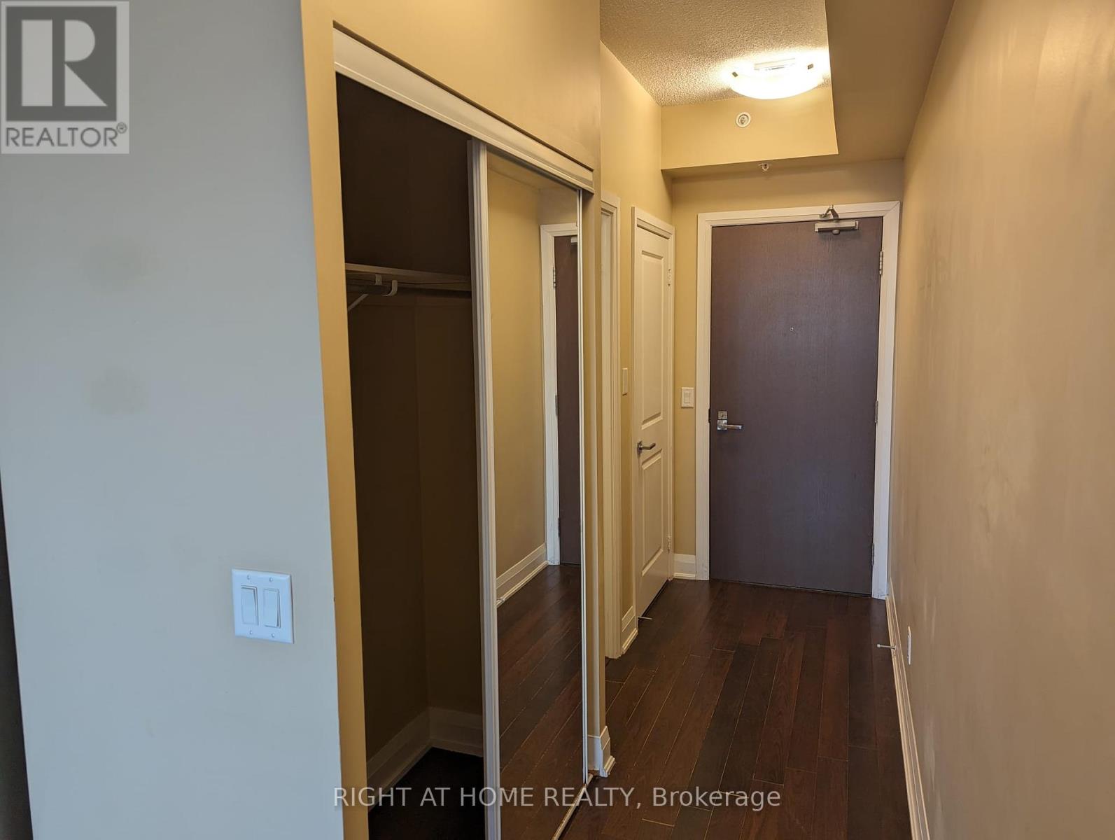 1103 - 85 North Park Road, Vaughan, Ontario  L4J 0H9 - Photo 5 - N12207464