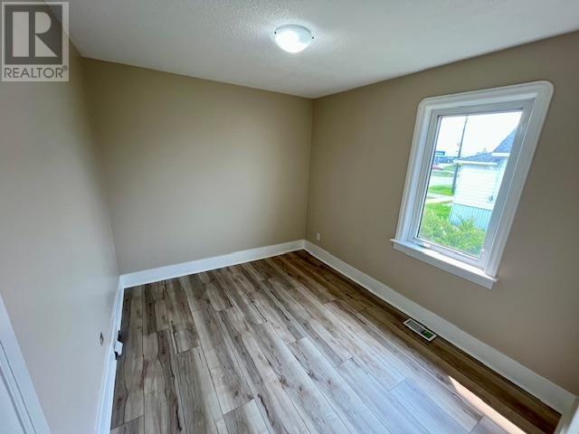 630 Winnipeg Ave, Thunder Bay, Ontario  P7B 3T2 - Photo 14 - TB251482