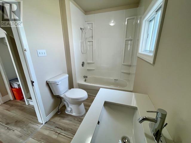 630 Winnipeg Ave, Thunder Bay, Ontario  P7B 3T2 - Photo 11 - TB251482