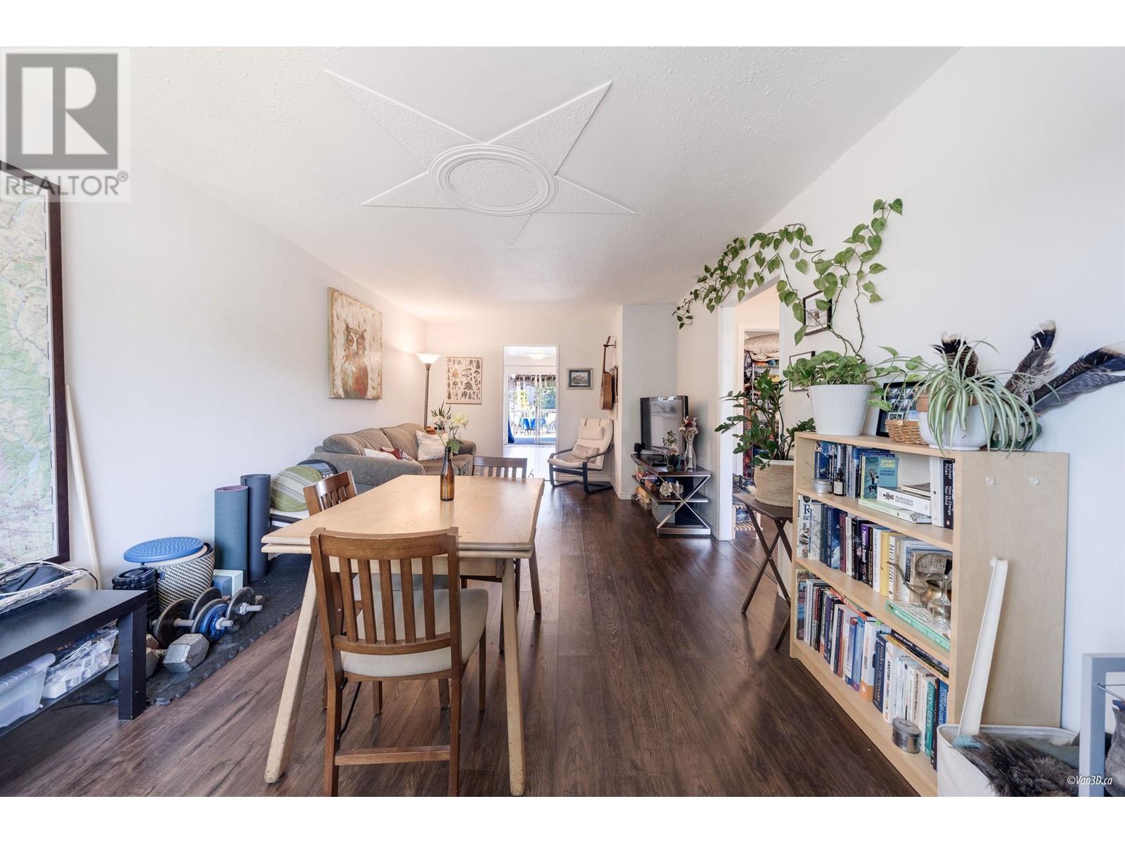 2611 Parker Street, Vancouver, British Columbia  V5K 2T5 - Photo 11 - R3012816