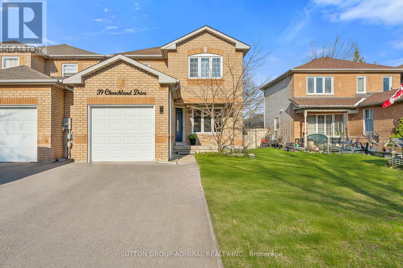 39 Churchland Drive, Barrie, Ontario  L4N 8P9 - Photo 3 - S12135328