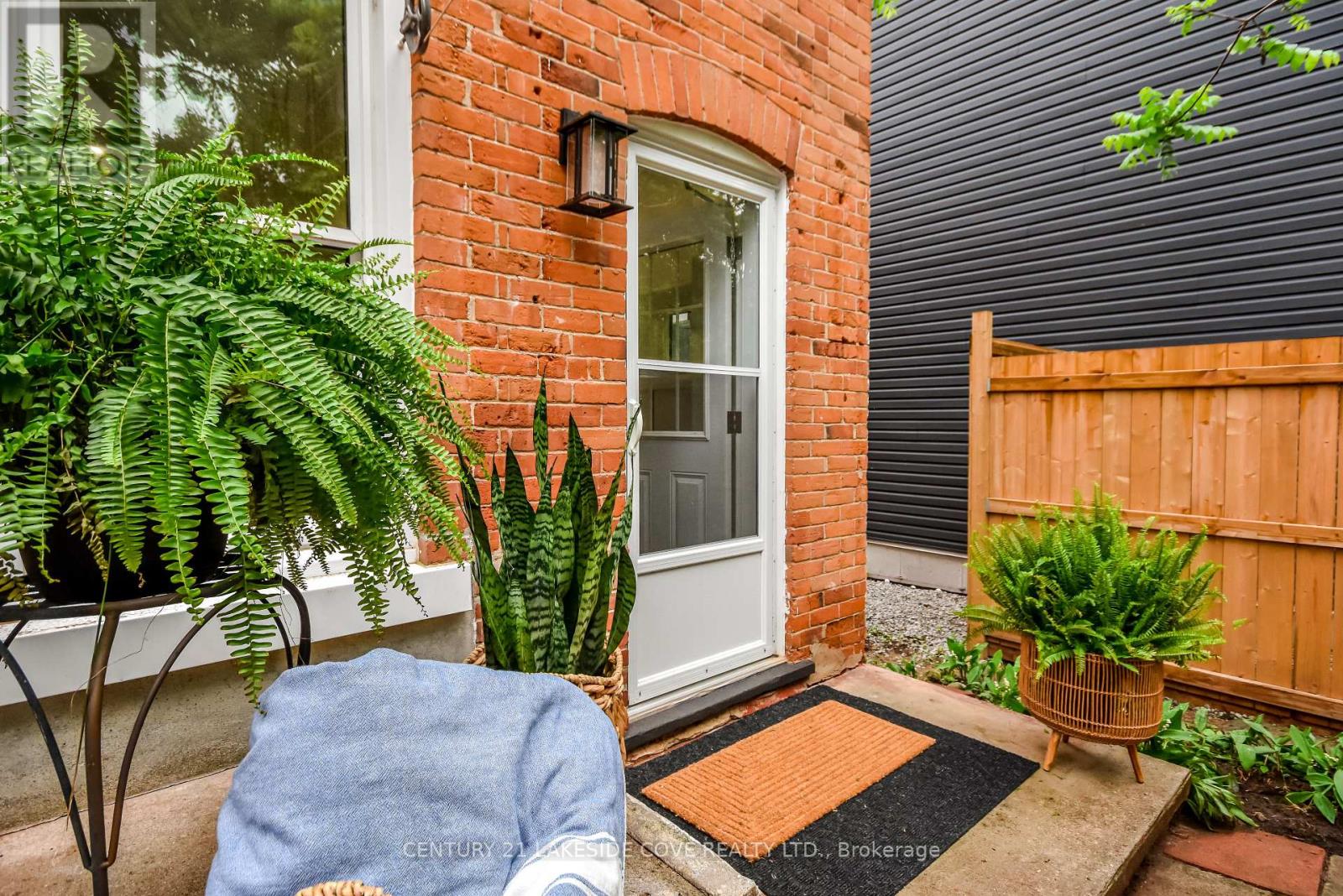 74 Penetang Street, Orillia, Ontario  L3V 3N5 - Photo 40 - S12203164