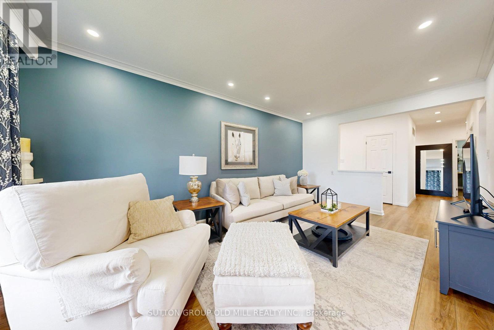 Property at 65 ASHWOOD CRESCENT image 1