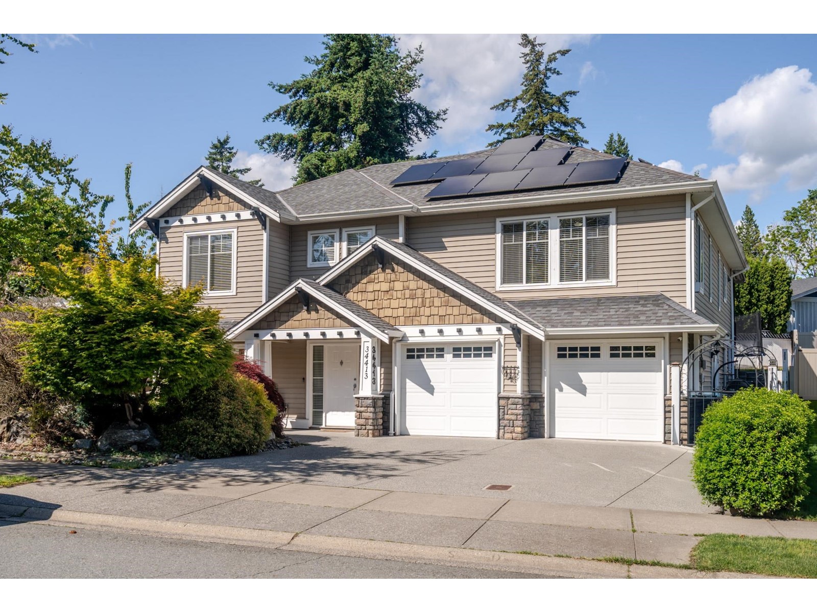 34413 STONELEIGH AVENUE, Abbotsford, British Columbia
