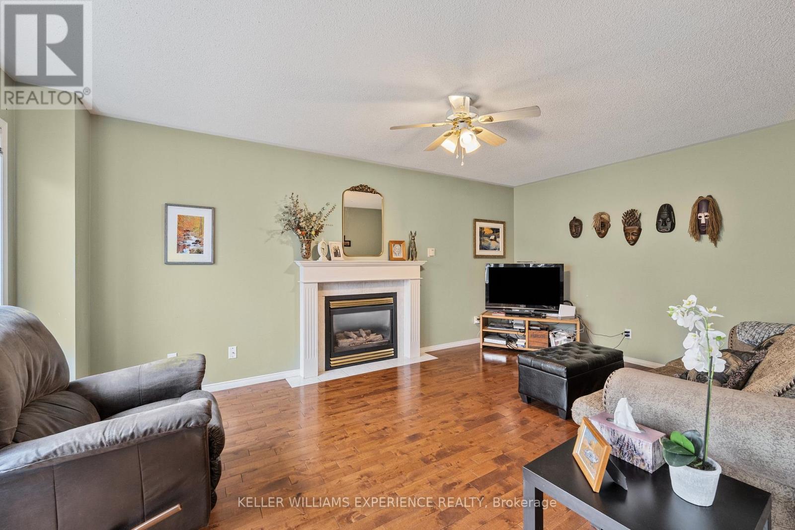 481 Ferndale Drive N, Barrie, Ontario  L4N 7X7 - Photo 17 - S12207351