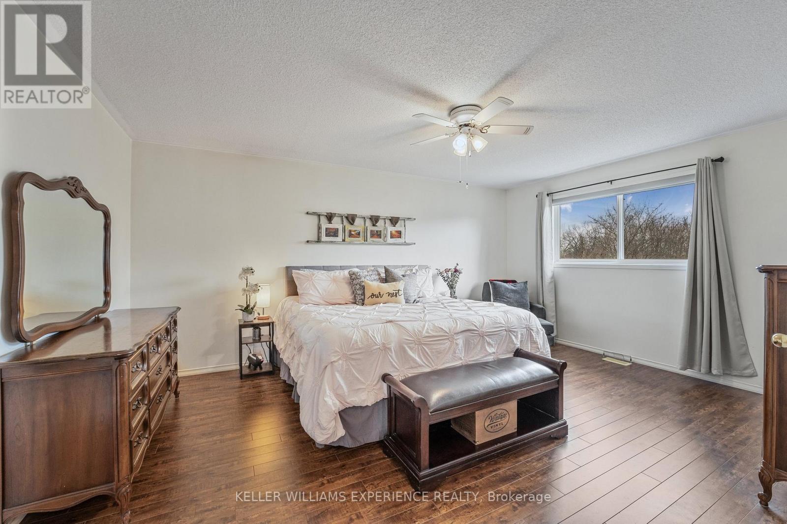 481 Ferndale Drive N, Barrie, Ontario  L4N 7X7 - Photo 23 - S12207351