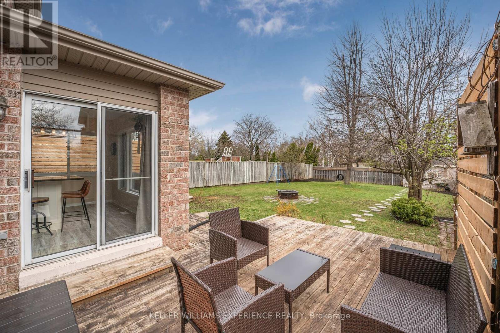 481 Ferndale Drive N, Barrie, Ontario  L4N 7X7 - Photo 39 - S12207351