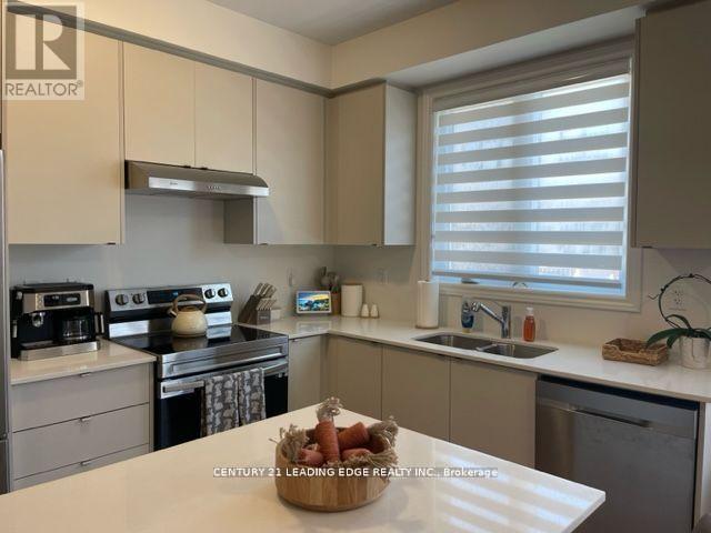 128 Shepherd Drive, Barrie, Ontario  L9J 0P8 - Photo 8 - S12207473