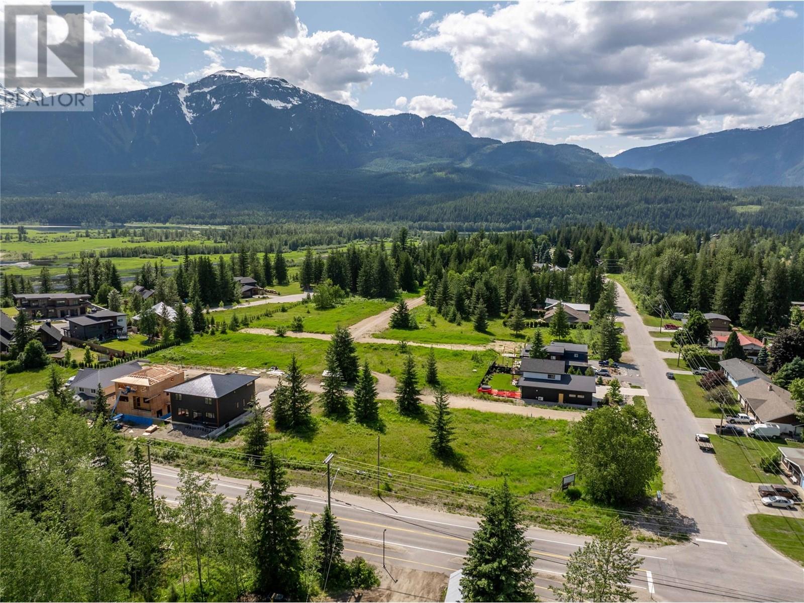 2004 Lanzo Lane Lot# Sl 3, Revelstoke, British Columbia  V0E 2S1 - Photo 5 - 10350822