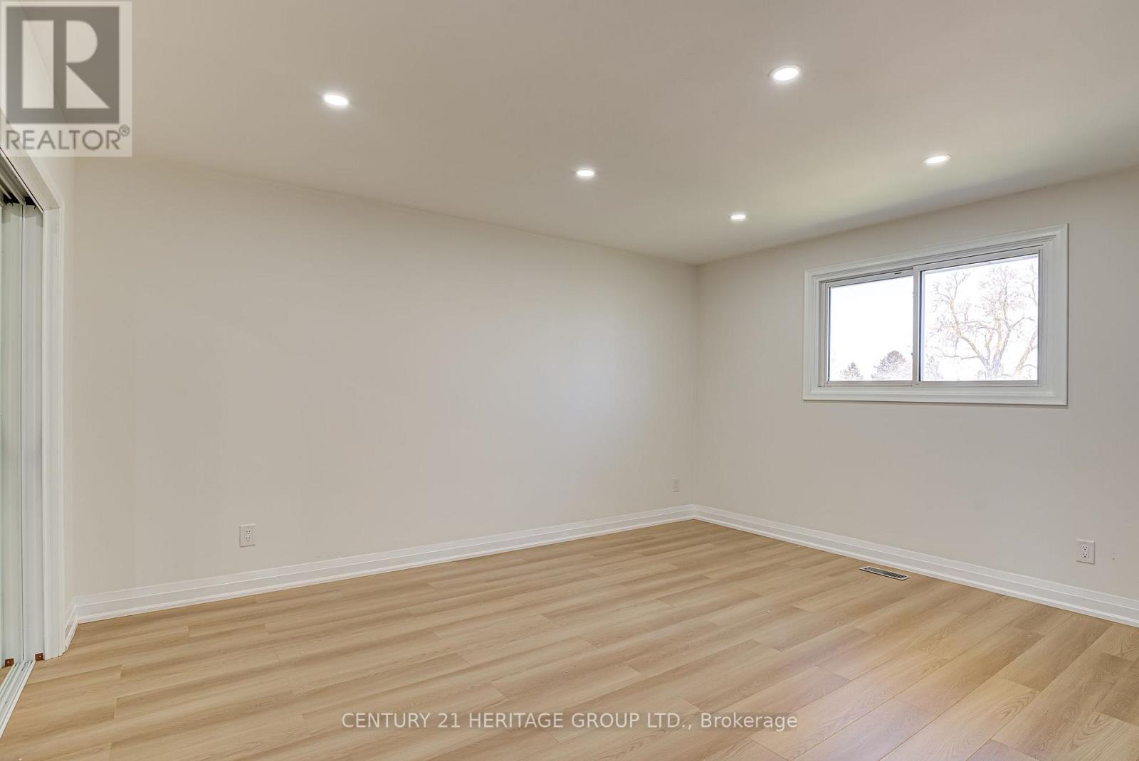 139 Strathcona Crescent, Kitchener, Ontario  N2B 2W8 - Photo 20 - X12206679