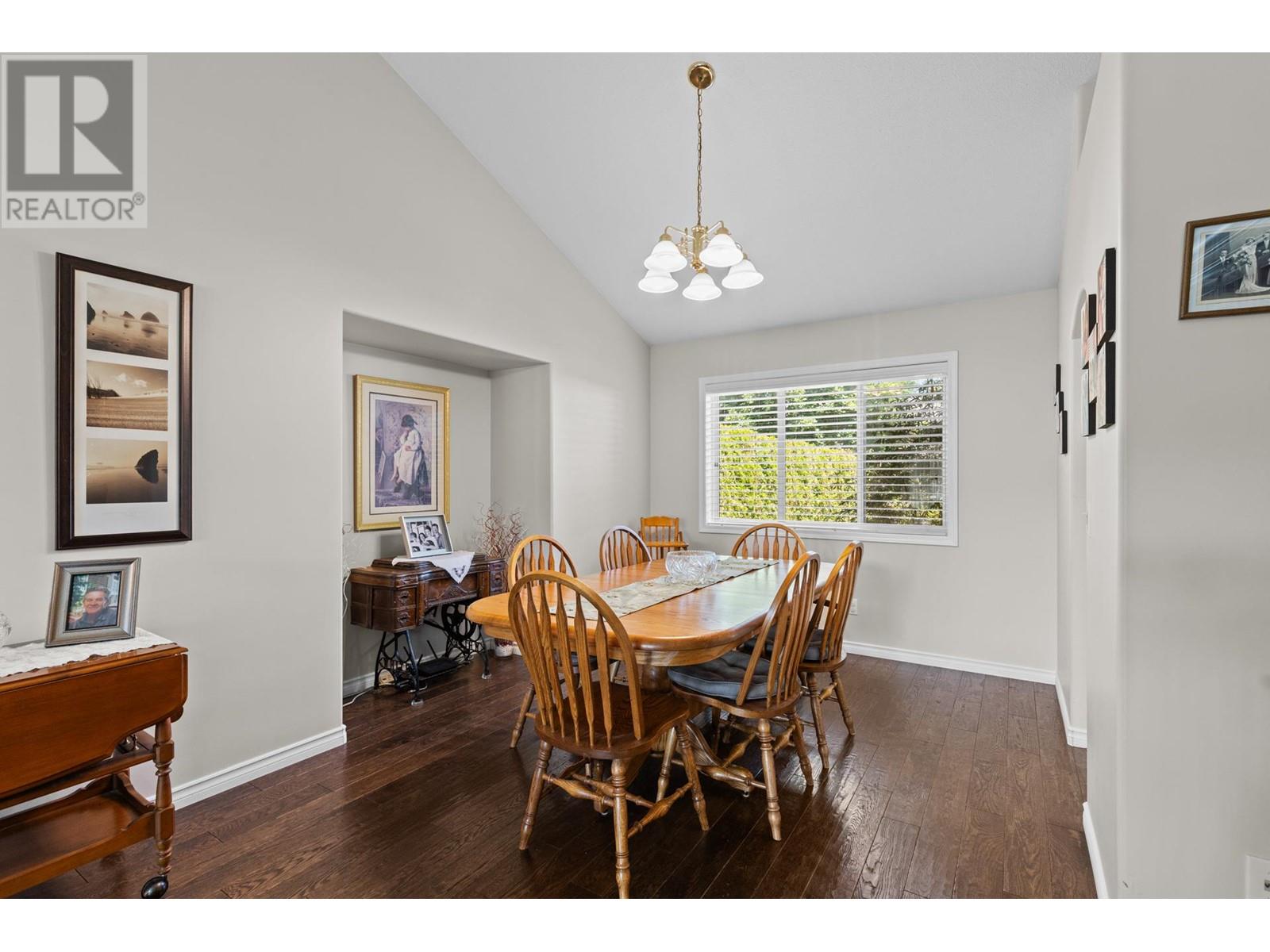 348 Wallace Road, Kelowna, British Columbia  V1X 7M5 - Photo 8 - 10351380