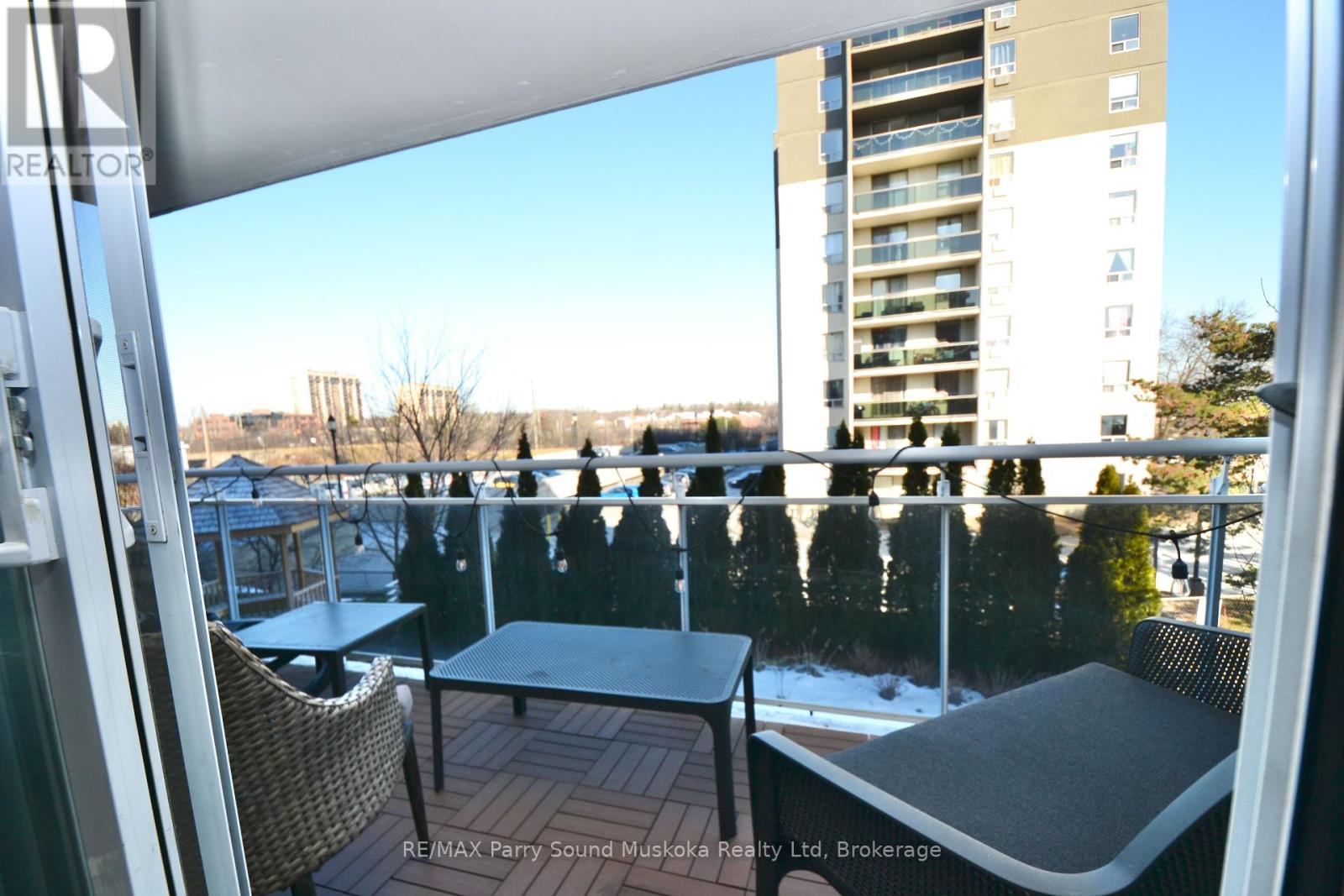 205 - 1071 Queens Avenue E, Oakville, Ontario  L6H 2R5 - Photo 16 - W12207580
