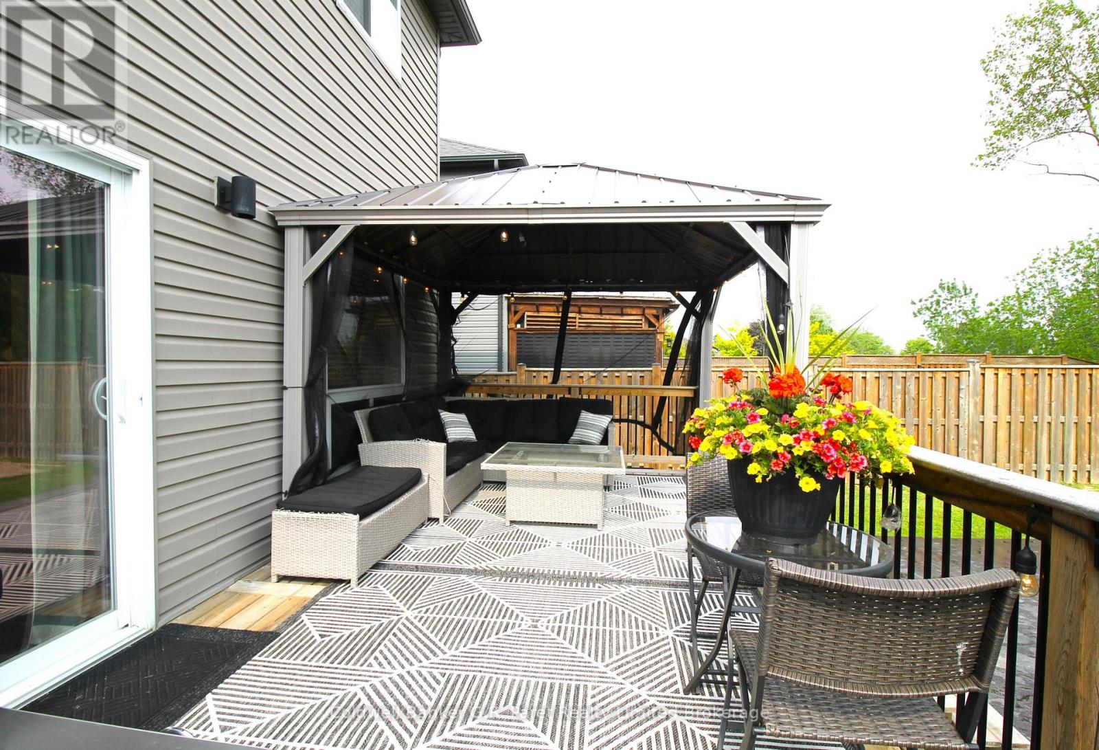 19 Sandy Court, Tillsonburg, Ontario  N4G 0H6 - Photo 33 - X12207596