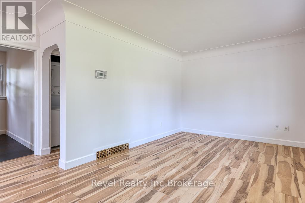 Property at 157 NINTH AVENUE image 4