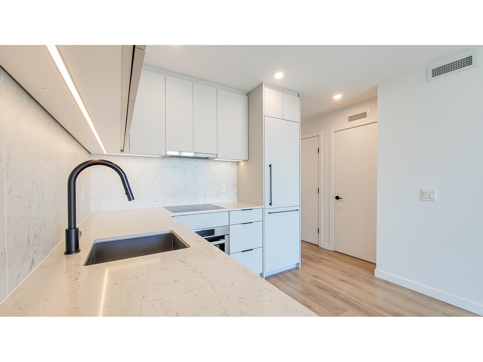 2712 13685 102 Avenue, Surrey, British Columbia  V3T 1N7 - Photo 12 - R3012934