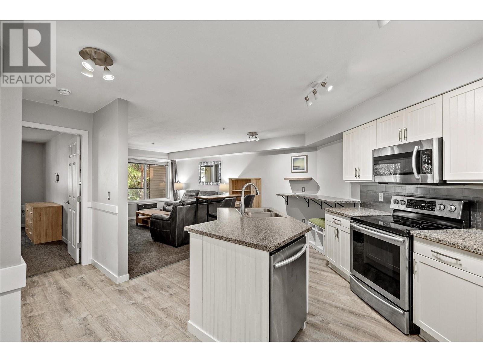 Property at 135 Ziprick Road Unit# 311 image 5