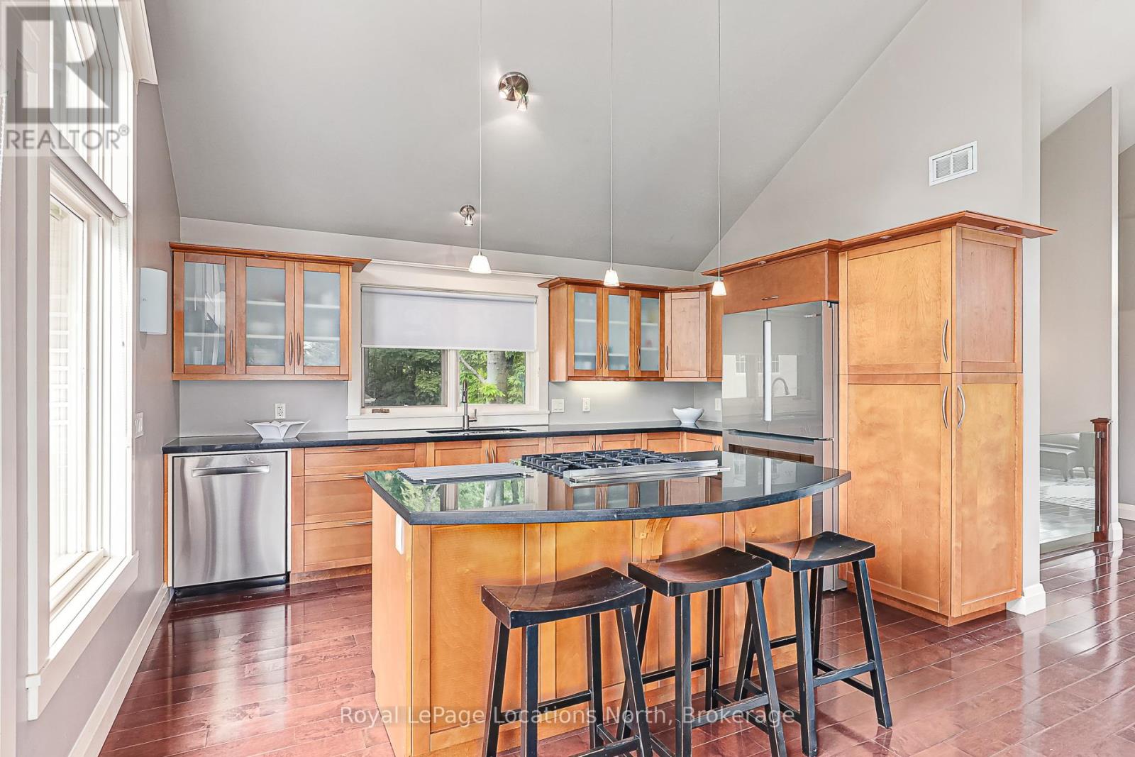 169 Aspen Way, Blue Mountains, Ontario  L9Y 0S7 - Photo 17 - X12207611