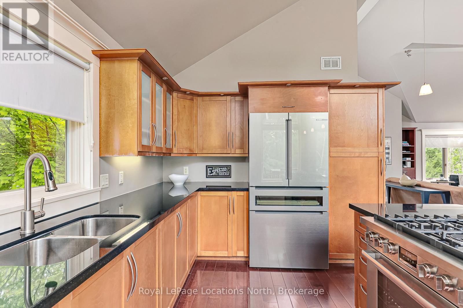 169 Aspen Way, Blue Mountains, Ontario  L9Y 0S7 - Photo 18 - X12207611
