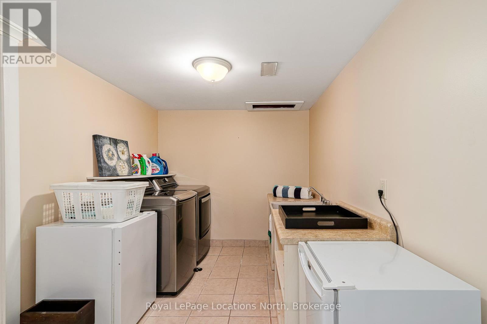 169 Aspen Way, Blue Mountains, Ontario  L9Y 0S7 - Photo 37 - X12207611