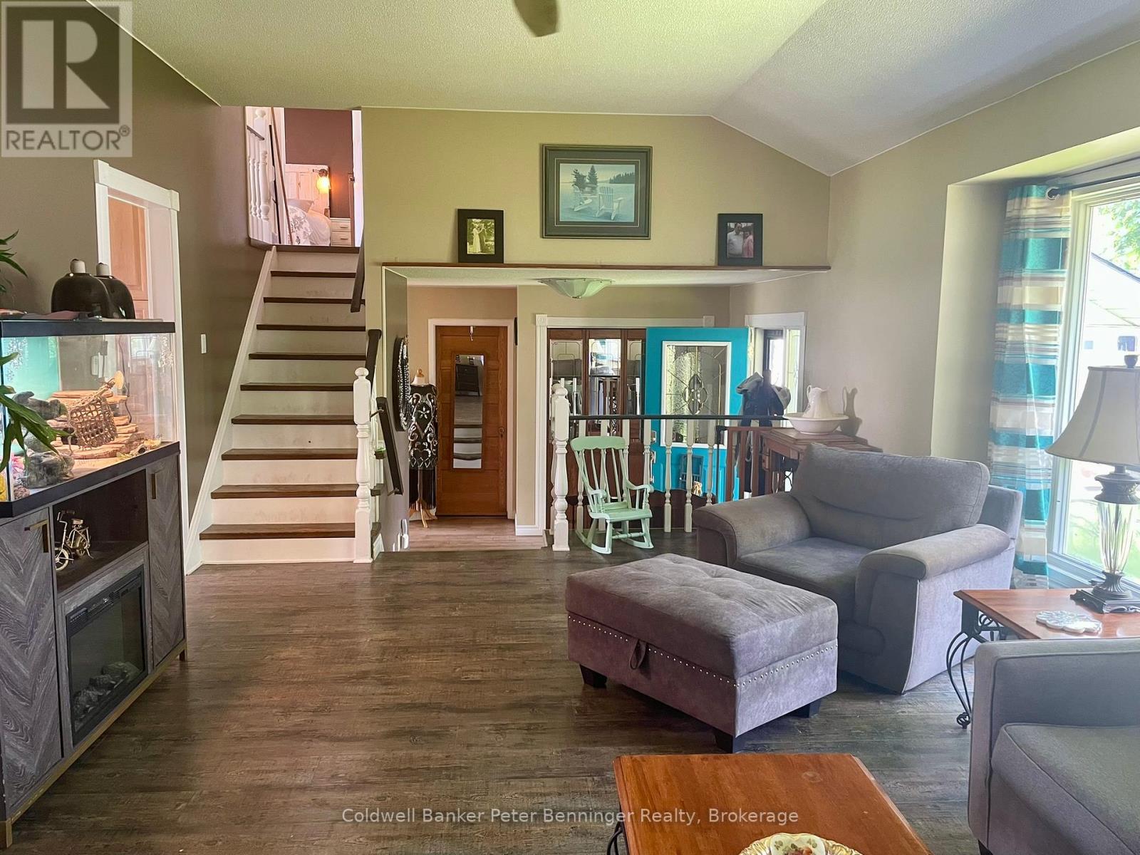 77 2nd Street Crescent, Hanover, Ontario  N4N 3K3 - Photo 13 - X12207623