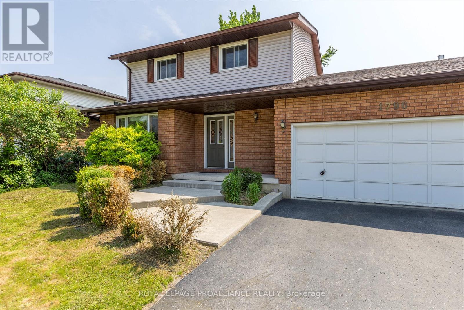 1796 Parkwood Circle, Peterborough West, Ontario  K9J 8C8 - Photo 3 - X12207551