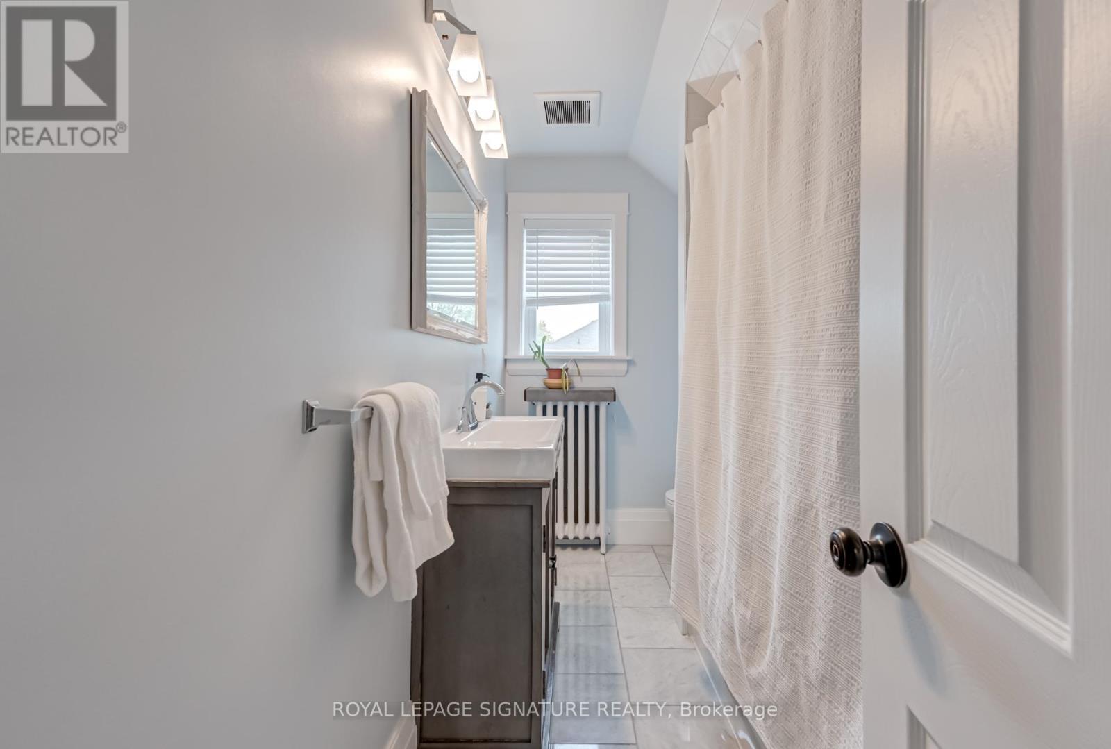3 Seventeenth Street, Toronto, Ontario  M8V 3K2 - Photo 26 - W12207161