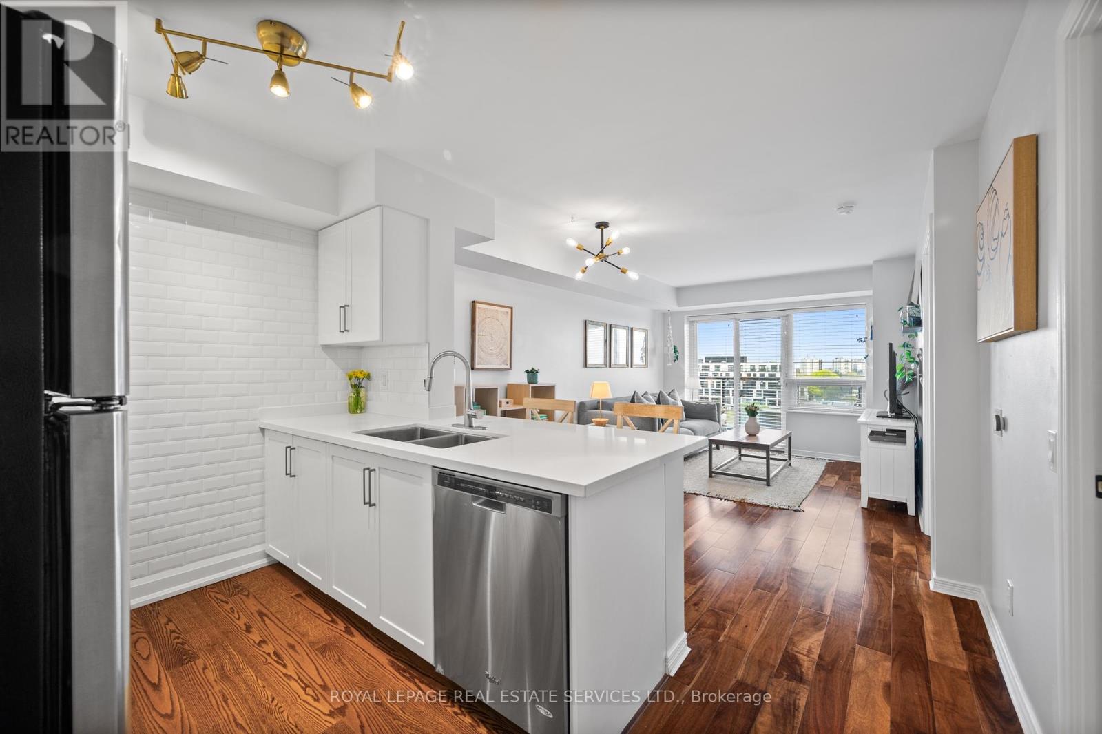 812 - 61 Heintzman Street, Toronto, Ontario  M6P 5A2 - Photo 2 - W12207423