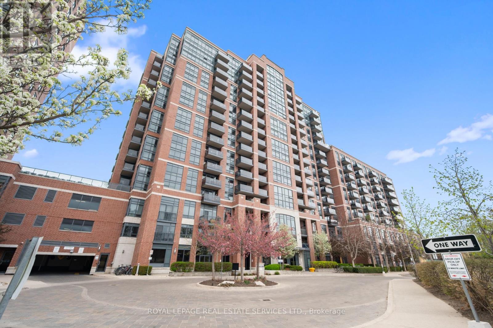 812 - 61 Heintzman Street, Toronto, Ontario  M6P 5A2 - Photo 31 - W12207423