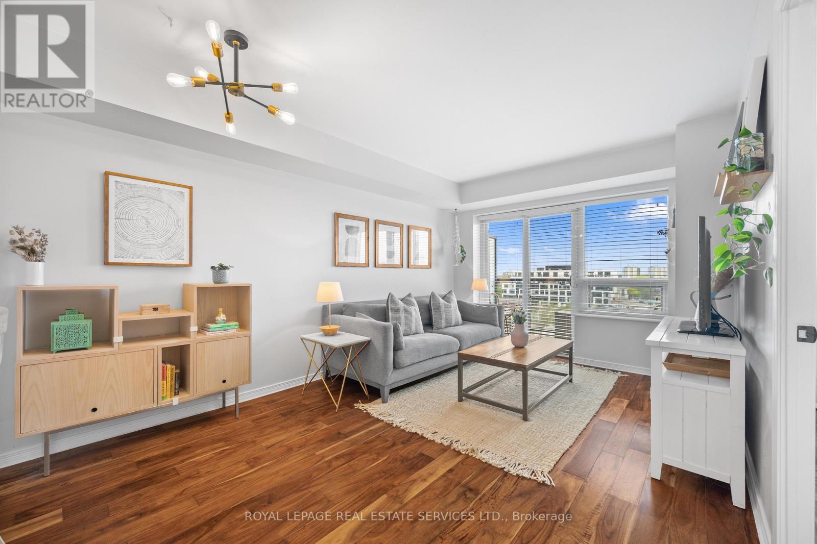 812 - 61 Heintzman Street, Toronto, Ontario  M6P 5A2 - Photo 7 - W12207423
