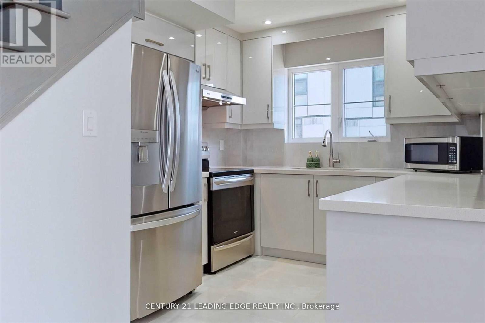 74 - 200 Veterans Drive, Brampton (Northwest Brampton), Ontario  L7A 4S6 - Photo 12 - W12207462