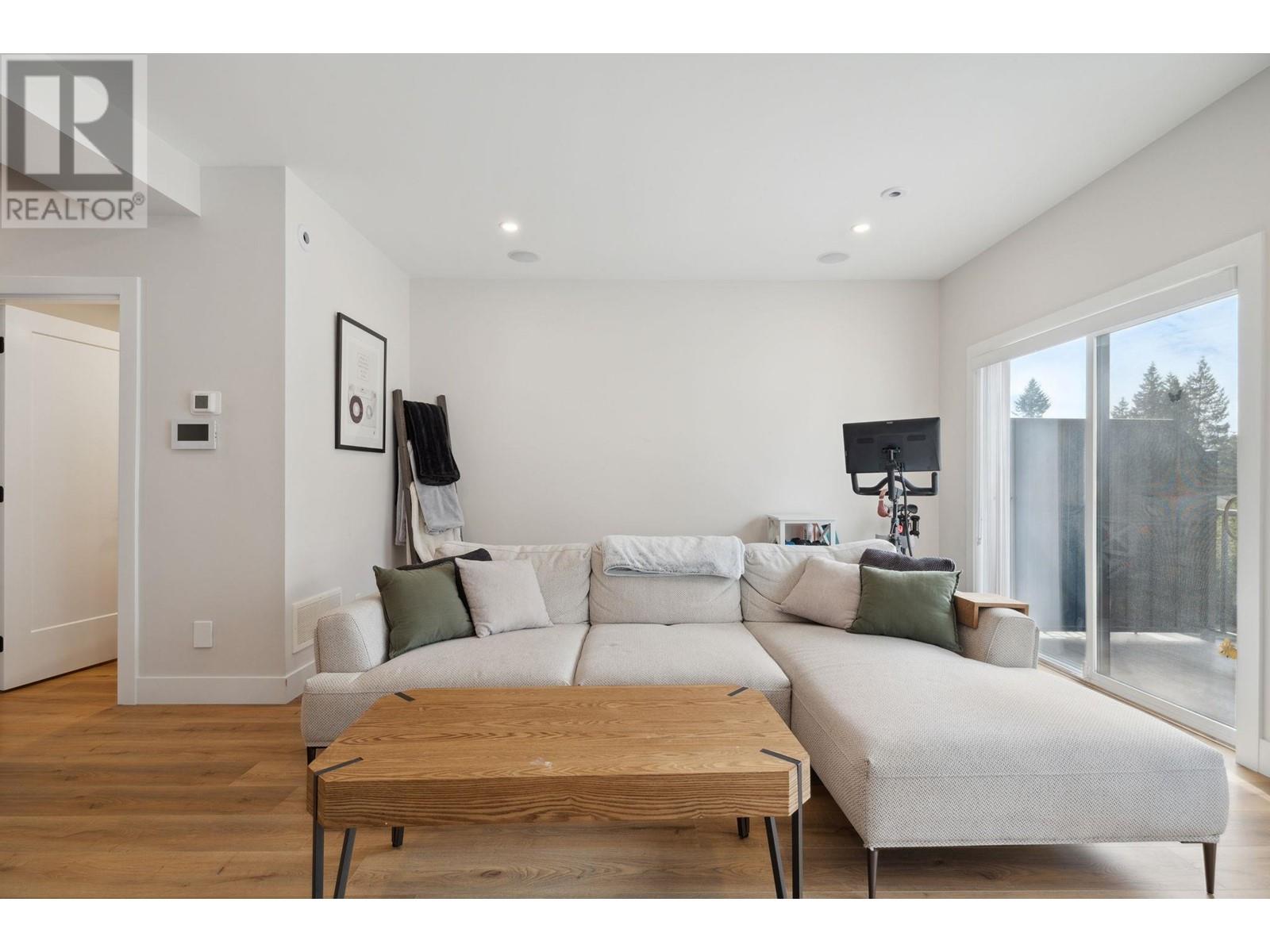 117 3409 Harper Road, Coquitlam, British Columbia  V3E 3H1 - Photo 5 - R3011970