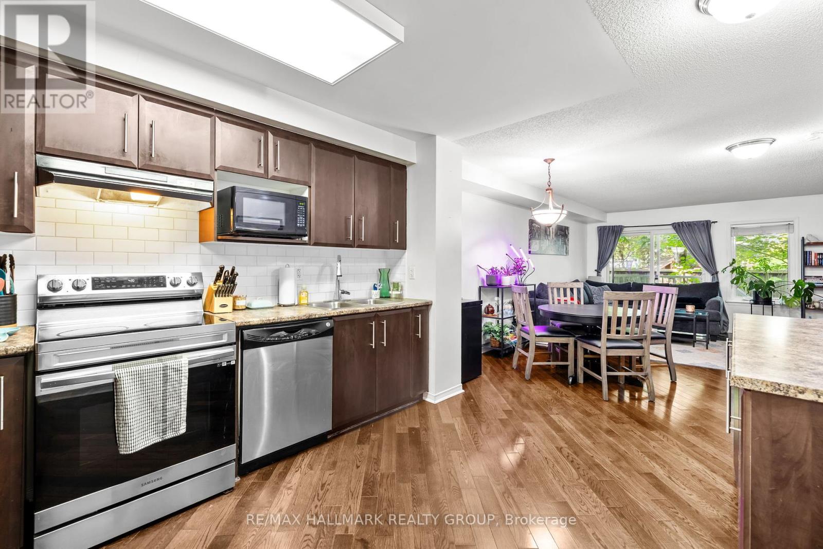 235 Keltie Private, Ottawa, Ontario  K2J 0A3 - Photo 9 - X12207595