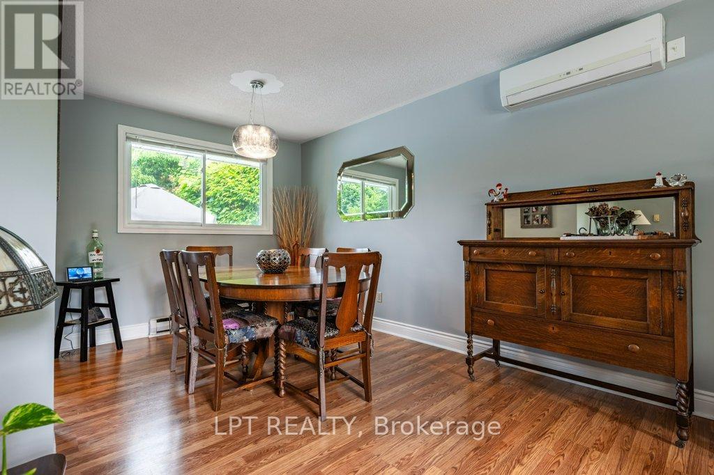 670 Sussex Boulevard, Kingston, Ontario  K7M 5B1 - Photo 13 - X12207597