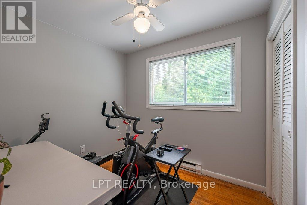 670 Sussex Boulevard, Kingston, Ontario  K7M 5B1 - Photo 25 - X12207597