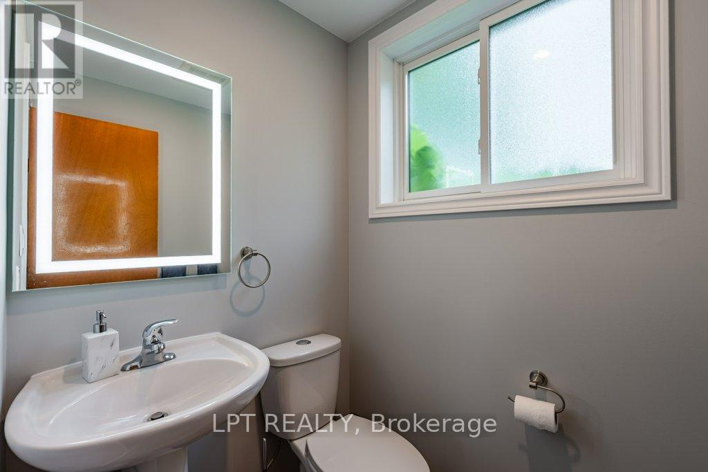 670 Sussex Boulevard, Kingston, Ontario  K7M 5B1 - Photo 31 - X12207597