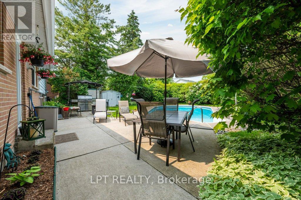 670 Sussex Boulevard, Kingston, Ontario  K7M 5B1 - Photo 33 - X12207597