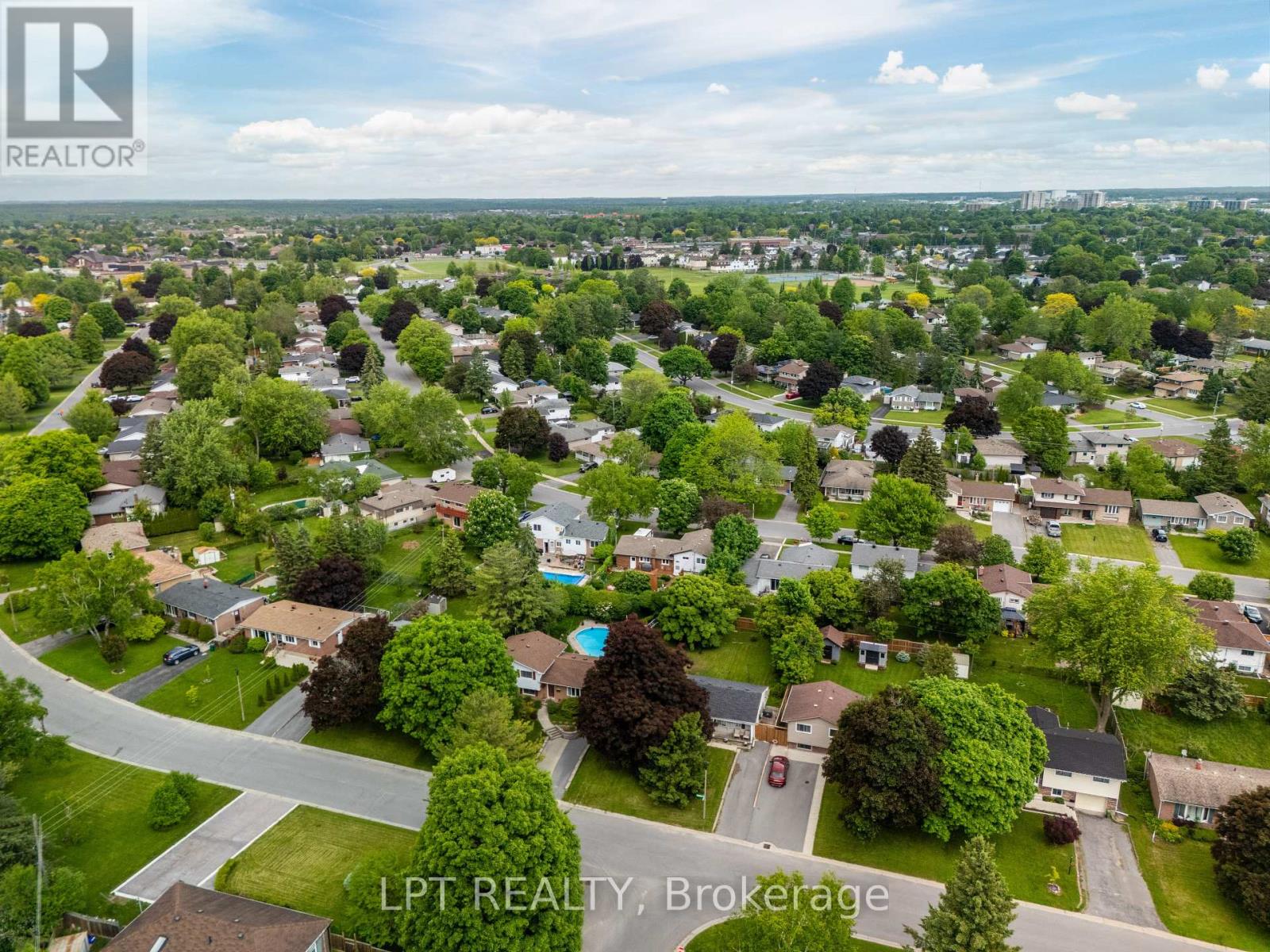 670 Sussex Boulevard, Kingston, Ontario  K7M 5B1 - Photo 42 - X12207597