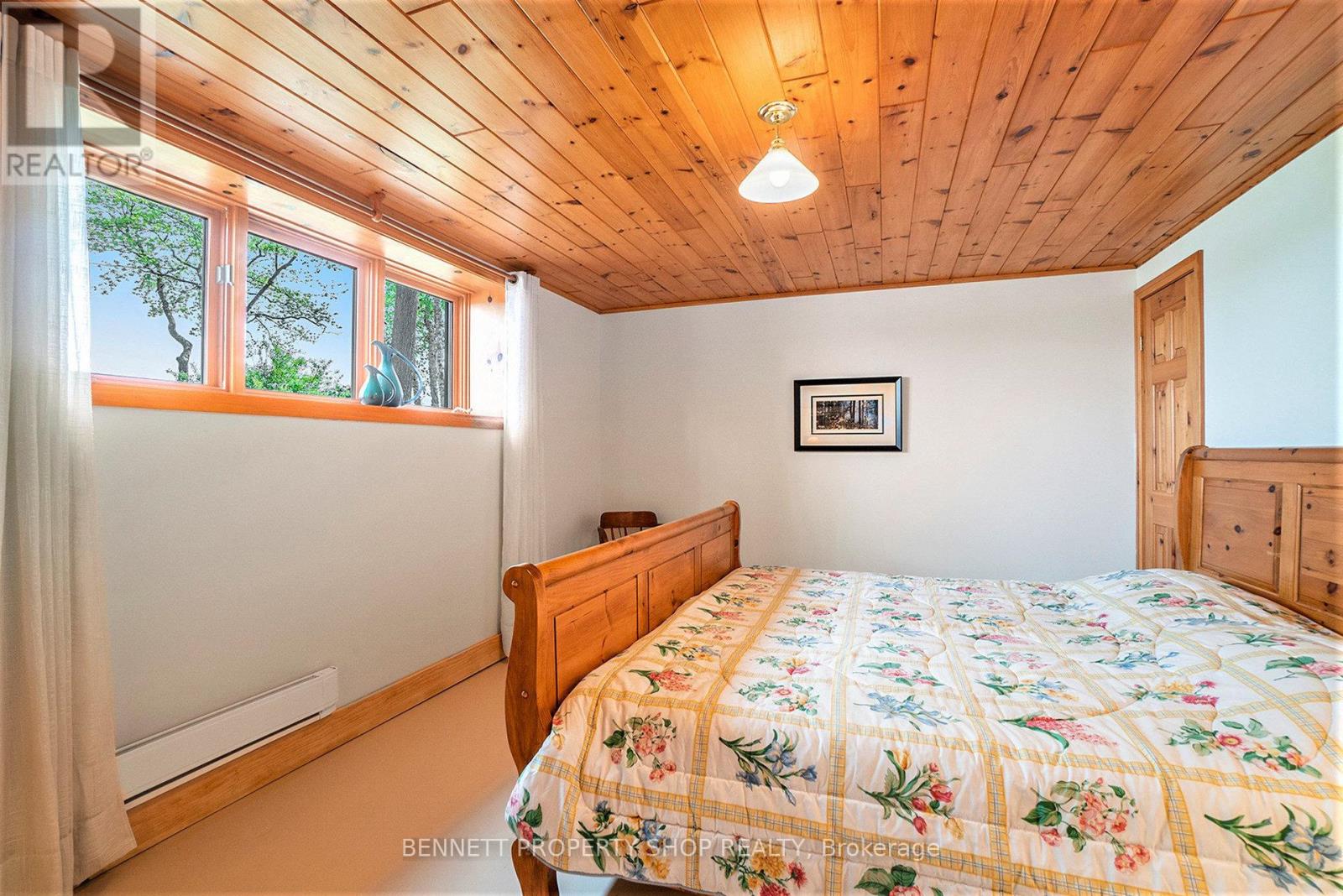 33 Burton Lane, Horton, Ontario  K7V 3Z8 - Photo 17 - X12207621